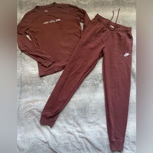 Women’s Nike Club Fleece Burgundy Sweatpants and Tee Matching set